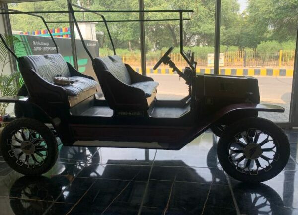 WhatsApp Image 2025-11-01 at 1.45.01 PM (1) 4 seater vintage v2